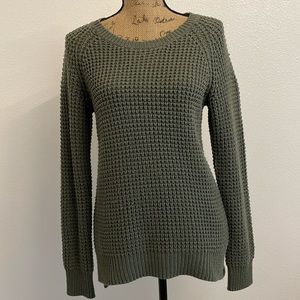 o + o hi-lo knit sweater